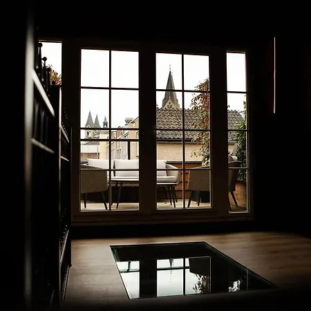 Chambers Apartment
