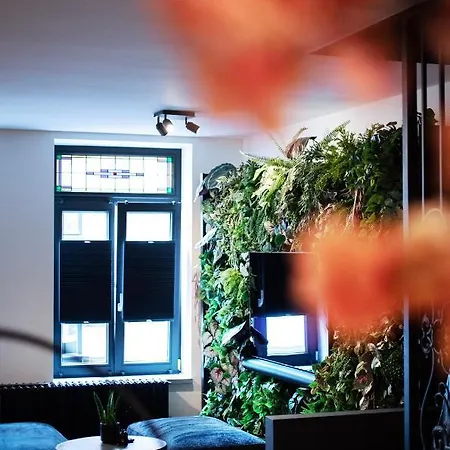 Chambers Apartment